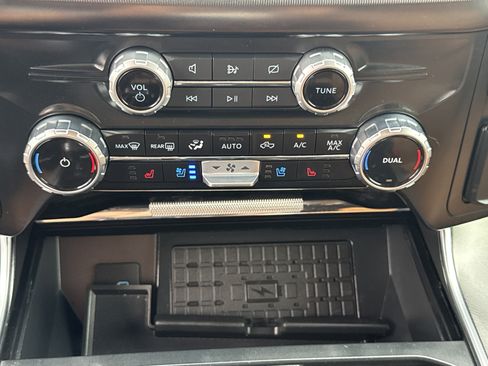 Used 2023 Ford F150 Platinum w/ Equipment Group 701A High image 20