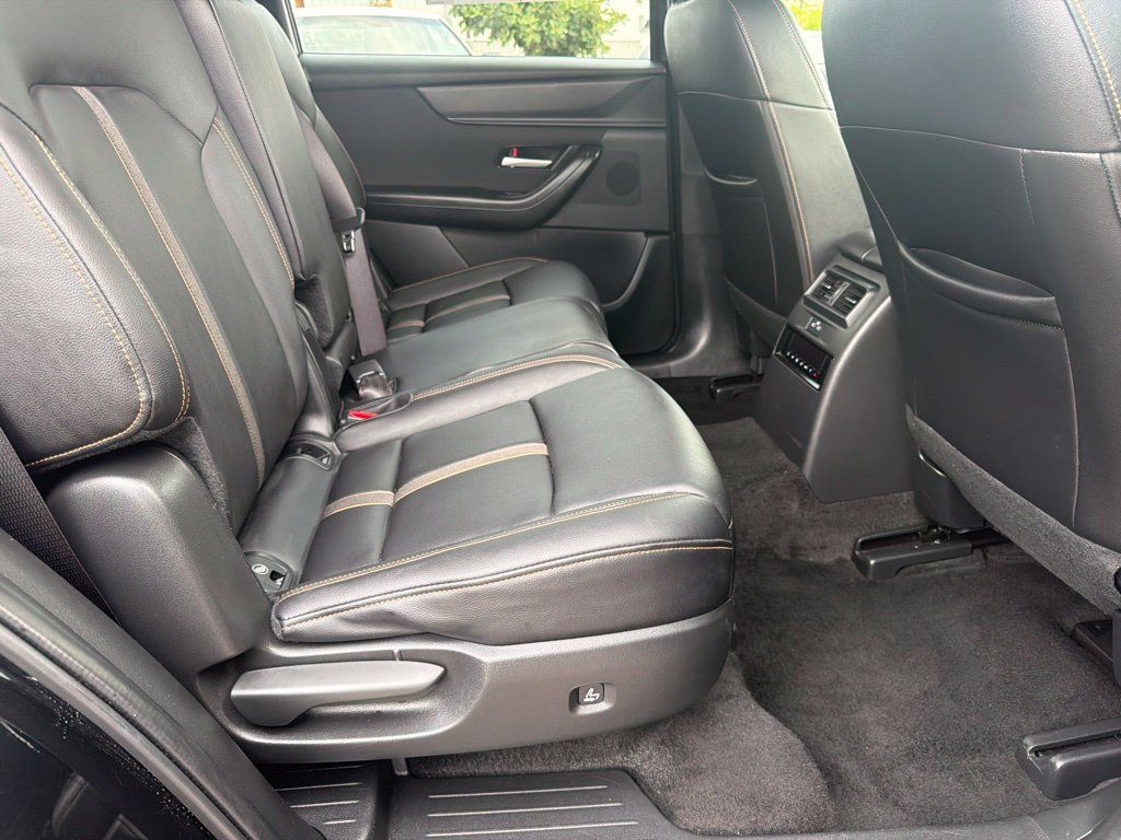 Used 2026 MAZDA CX-90 3.3 Turbo w/ Select Package AWD/4WD image 12