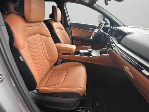 New 2026 Kia Sportage X-Line AWD/4WD image 14