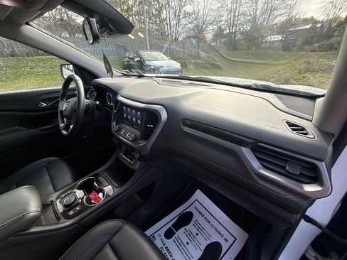 Certified 2023 GMC Acadia AT4 w/ Preferred Package image 34
