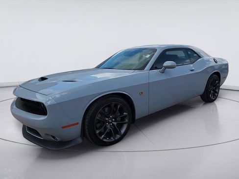 Used 2021 Dodge Challenger R/T Scat Pack RWD image 4