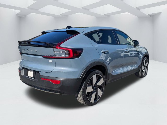 Used 2023 Volvo C40 P8 Recharge Ultimate w/ Protection Package Premier AWD/4WD image 5