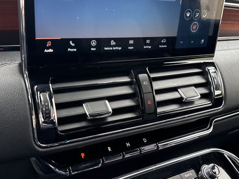 Used 2024 Lincoln Navigator L 4WD image 22