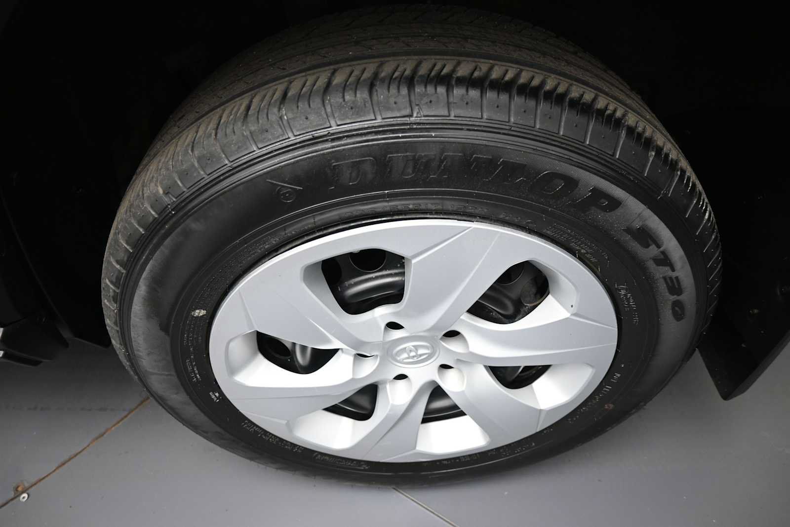 Certified 2023 Toyota RAV4 LE AWD/4WD image 14