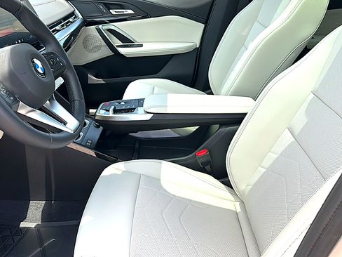 New 2026 BMW X2 xDrive28i w/ Technology Package AWD/4WD image 10