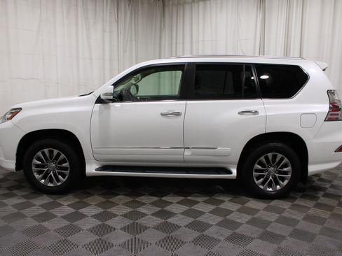Used 2016 Lexus GX 460 Luxury w/ Preferred Accessory Package AWD/4WD image 36