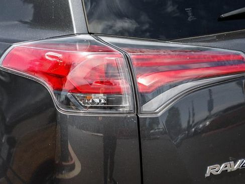Used 2018 Toyota RAV4 LE w/ All Weather Liner Package FWD image 10