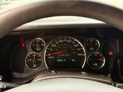 Used 2017 GMC Savana 2500 LT w/ LT Preferred Equipment Group RWD image 31