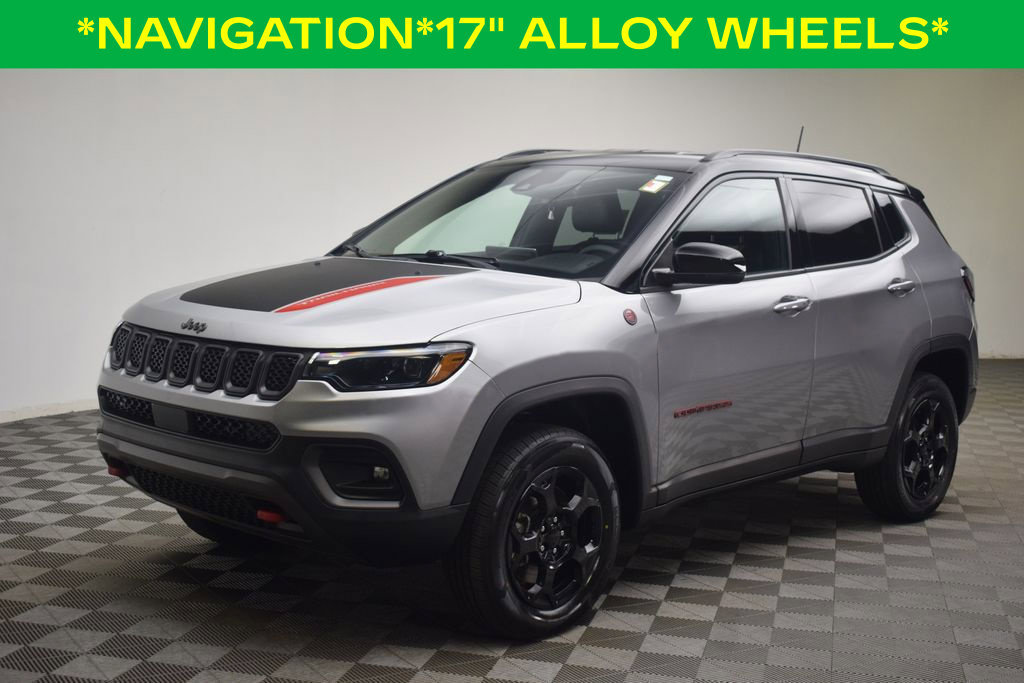 Certified 2023 Jeep Compass Trailhawk w/ Trailhawk Elite Group AWD/4WD image 2