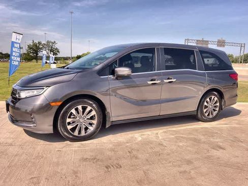 Used 2023 Honda Odyssey EX-L image 4