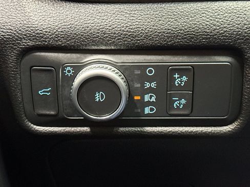 Used 2022 Ford Explorer ST w/ ST Street Pack image 34