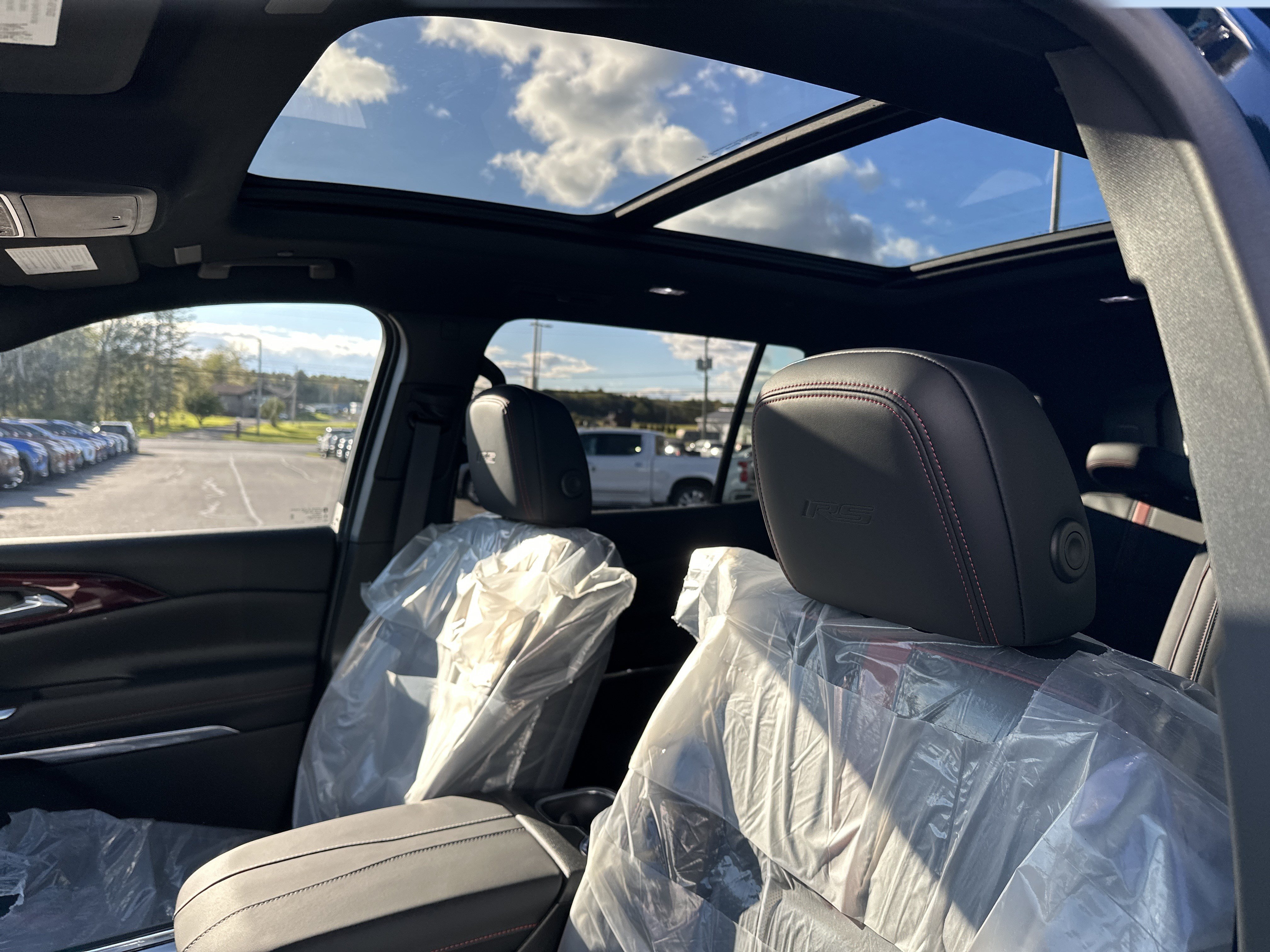 New 2027 Chevrolet Traverse RS AWD/4WD image 8