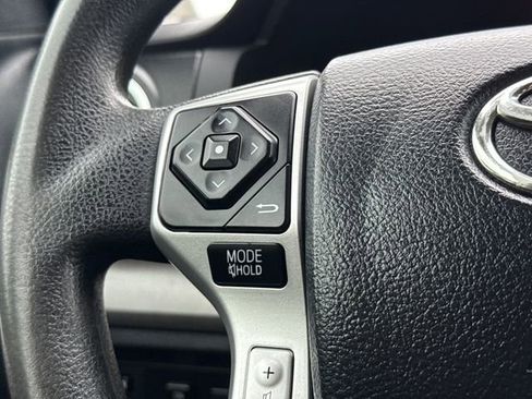 Used 2017 Toyota Tundra SR5 w/ SR5 Upgrade Package RWD image 28