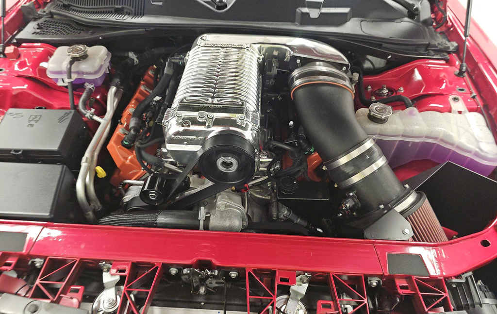 Used 2016 Dodge Challenger SRT Hellcat RWD image 6