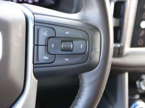 Used 2022 GMC Yukon XL Denali AWD/4WD image 23