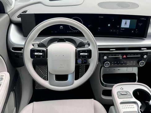 New 2026 Hyundai Ioniq 9 Calligraphy image 17