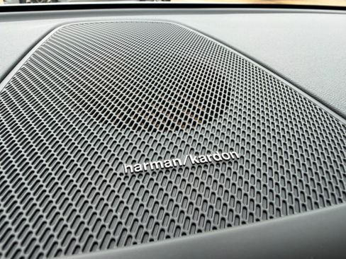 Certified 2024 Volvo XC60 B5 Plus image 21