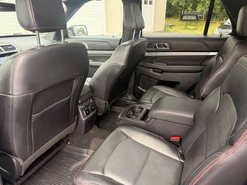 Used 2019 Ford Explorer Sport w/ Equipment Group 401A AWD/4WD image 22