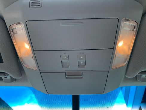 Used 2010 Toyota Sequoia Platinum RWD image 32