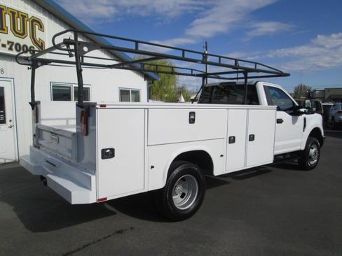 Used 2019 Ford F350 XLT AWD/4WD image 6