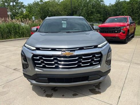 New 2026 Chevrolet Equinox LT image 3