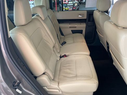 Used 2014 Ford Flex SEL w/ Equipment Group 202A AWD/4WD image 17