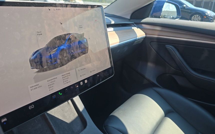 Used 2023 Tesla Model 3 Standard Range RWD image 11