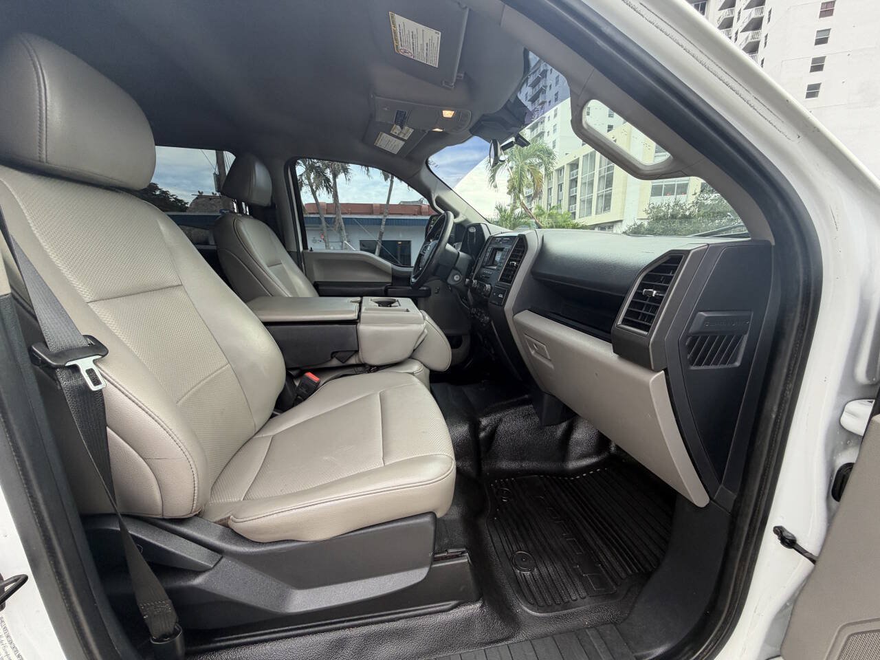 Used 2022 Ford F350 XL w/ Power Equipment Group AWD/4WD image 14