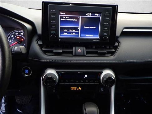 Used 2022 Toyota RAV4 XLE image 16