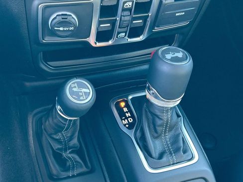 New 2025 Jeep Wrangler Unlimited Sahara w/ Safety Group AWD/4WD image 33