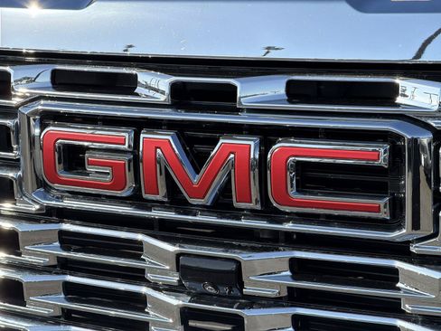 Used 2024 GMC Sierra 3500 Denali w/ Denali Reserve Package AWD/4WD image 31