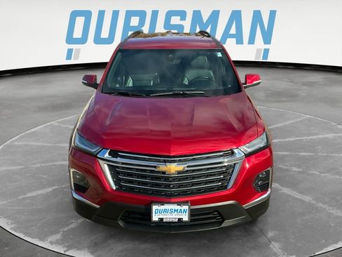 Used 2023 Chevrolet Traverse LT w/ LT Premium Package image 2