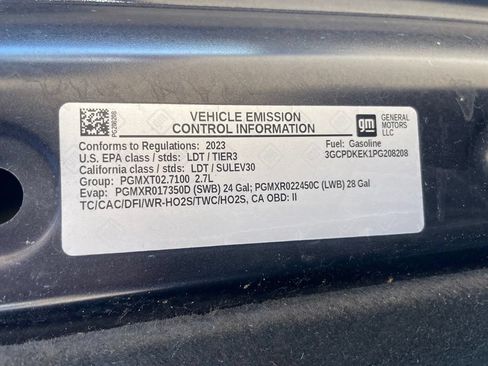 Used 2023 Chevrolet Silverado 1500 LT AWD/4WD image 30