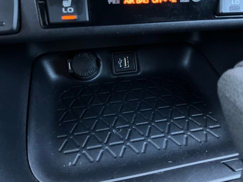 Used 2025 Toyota RAV4 XLE image 25