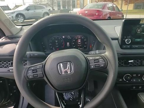 New 2025 Honda Accord SE image 14