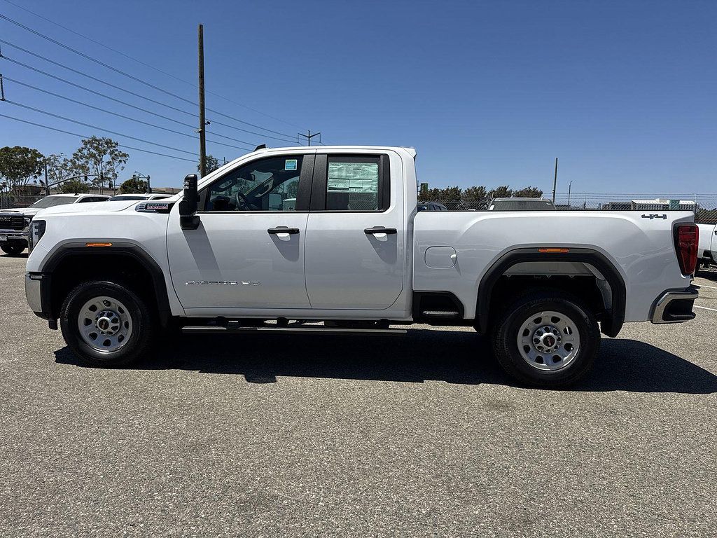 New 2026 GMC Sierra 2500 Pro w/ 1SA Pro Safety Plus Package AWD/4WD image 5
