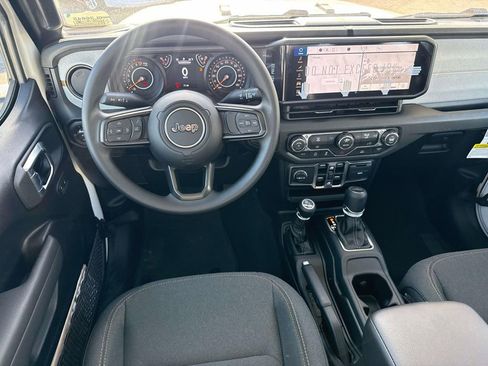 New 2026 Jeep Gladiator Sport image 13