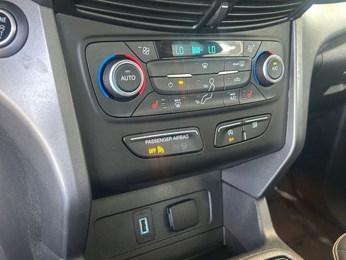 Used 2019 Ford Escape SEL image 38