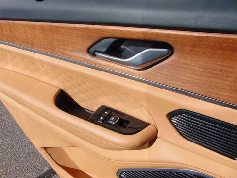 Used 2022 Jeep Grand Cherokee L Summit image 24