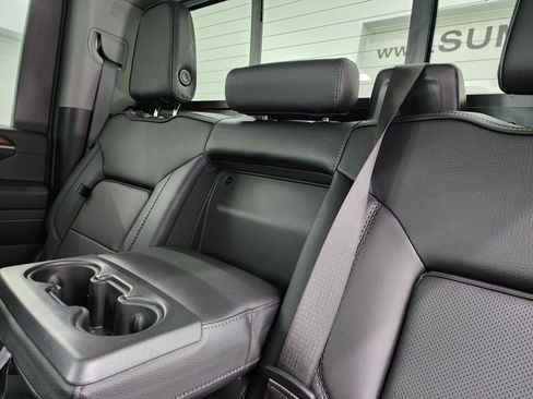 Used 2024 GMC Sierra 2500 Denali w/ Denali Reserve Package image 44