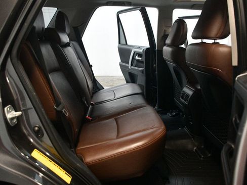 Used 2015 Toyota 4Runner Limited AWD/4WD image 38