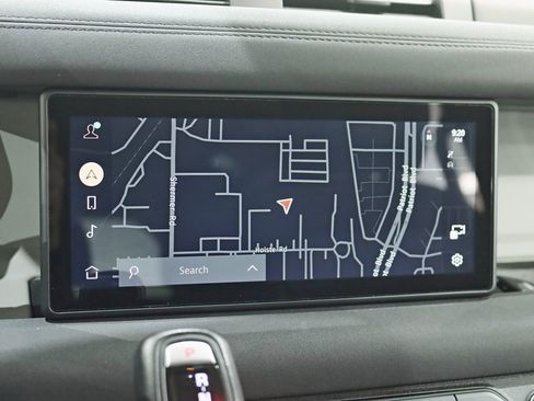 Used 2020 Land Rover Defender 110 SE image 18