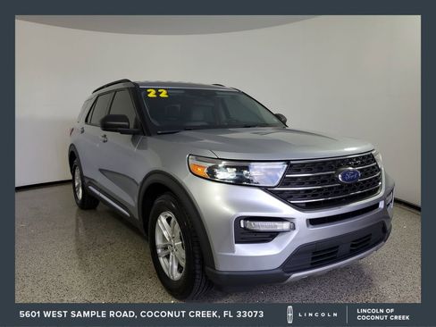 Used 2022 Ford Explorer XLT w/ Equipment Group 202A RWD image 1