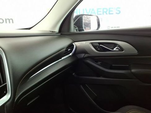 Used 2019 Chevrolet Traverse LT FWD image 24