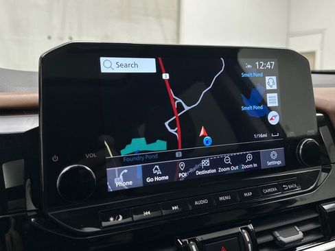 Used 2022 Nissan Pathfinder Platinum w/ Cargo Package image 20