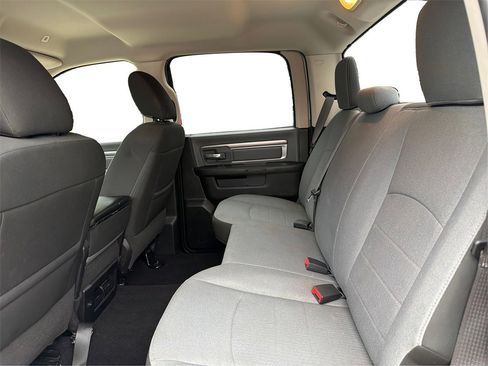 Used 2021 RAM 1500 Classic SLT image 11