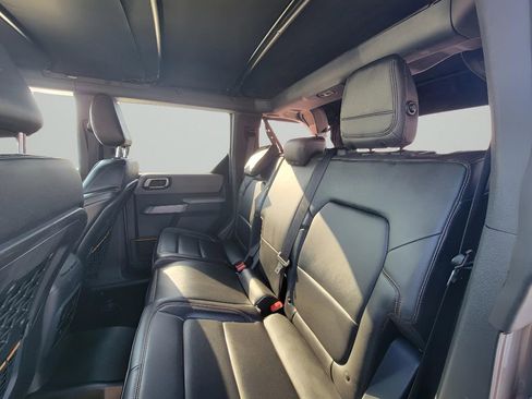 Used 2021 Ford Bronco Badlands image 26