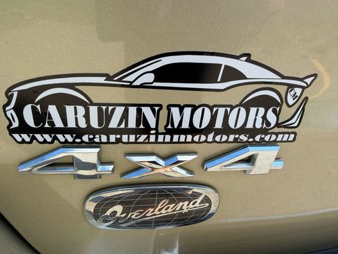 Used 2011 Jeep Grand Cherokee Overland AWD/4WD image 9