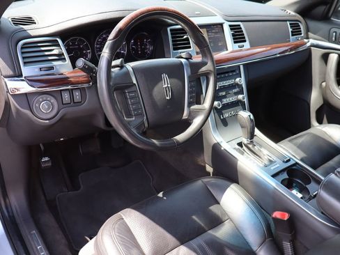 Used 2012 Lincoln MKS AWD image 5