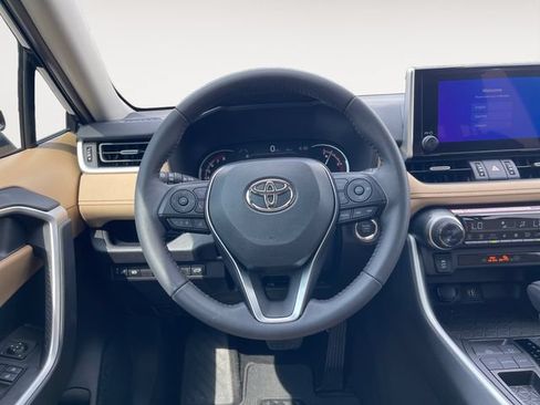 Used 2025 Toyota RAV4 XLE Premium FWD image 12